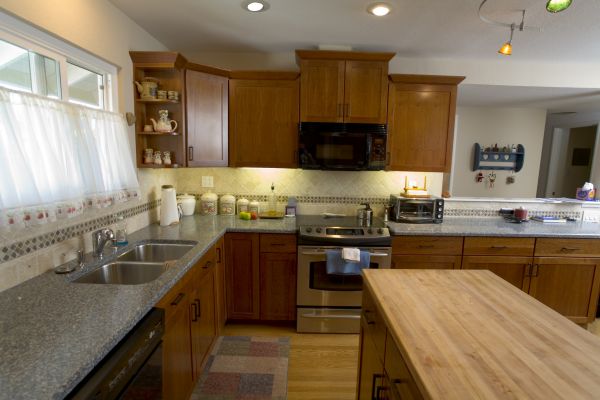 Cherry Cabinet Remodeling in Lincoln